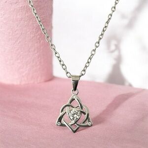 Elegant 925 Sterling Silver Celtic Loveknot Heart Pendant Free Chain Necklace